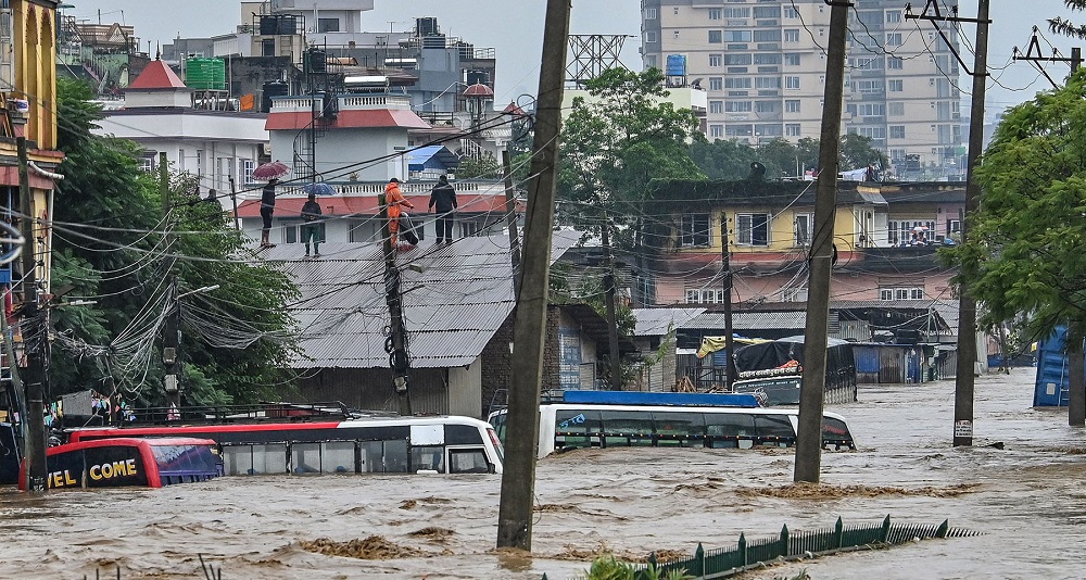 बाढी पहिरोबाट काठमाडौँ उपत्यकामा ३४ जनाको मृत्यु, दुई हजार बढी घर डुबानमा