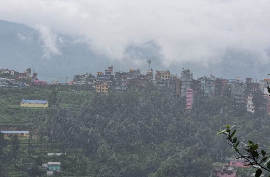 सुदूरपश्चिम बाहेकका प्रदेशमा भारी वर्षा र हावाहुरीको सम्भावना