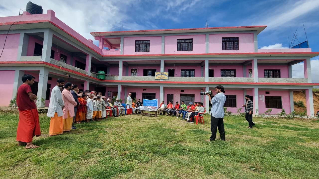 दाताको सहयोगले चलेको संस्कृत पढाई हुने उग्रतारा वेदविद्याश्रम