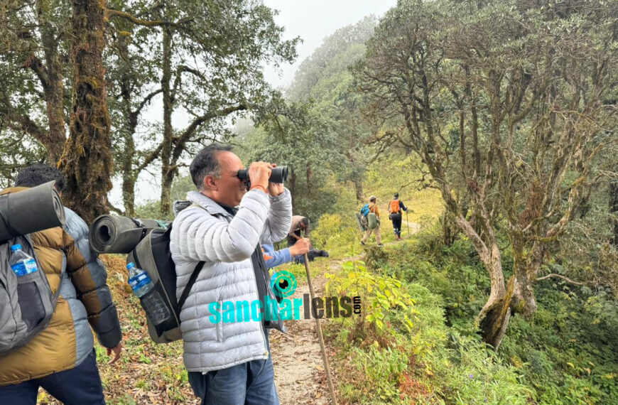 महाभारत पर्वतमा बाटो खोज्दै सांसद जोशी