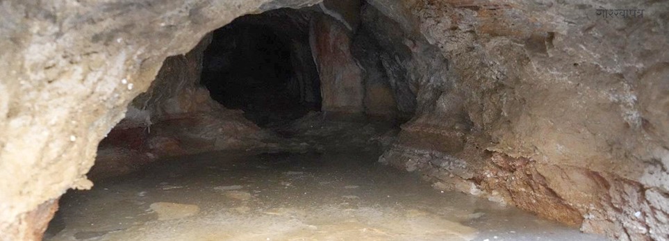 बगेर खेर जाँदै मुस्ताङमा भोटको नुन