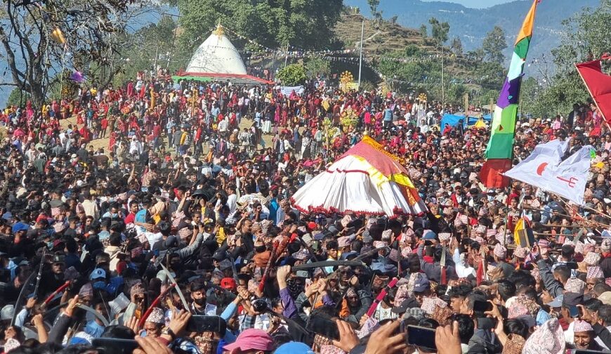 डडेल्धुराका मठमन्दिरमा मेलाको रौनक, देहिजाँत १ गते