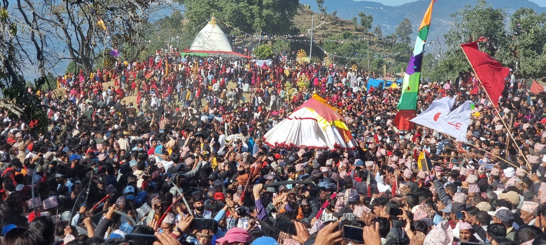 डडेल्धुराका मठमन्दिरमा मेलाको रौनक, देहिजाँत १ गते