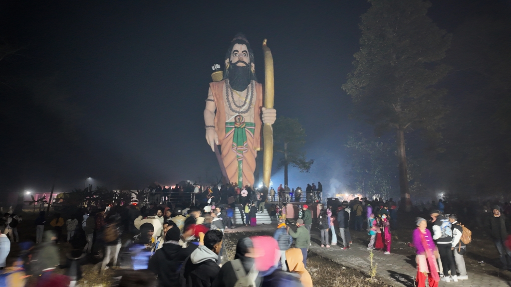 परशुराम चिरञ्जीवी बनेको परशुरामधाममा मकर स्नान मेला