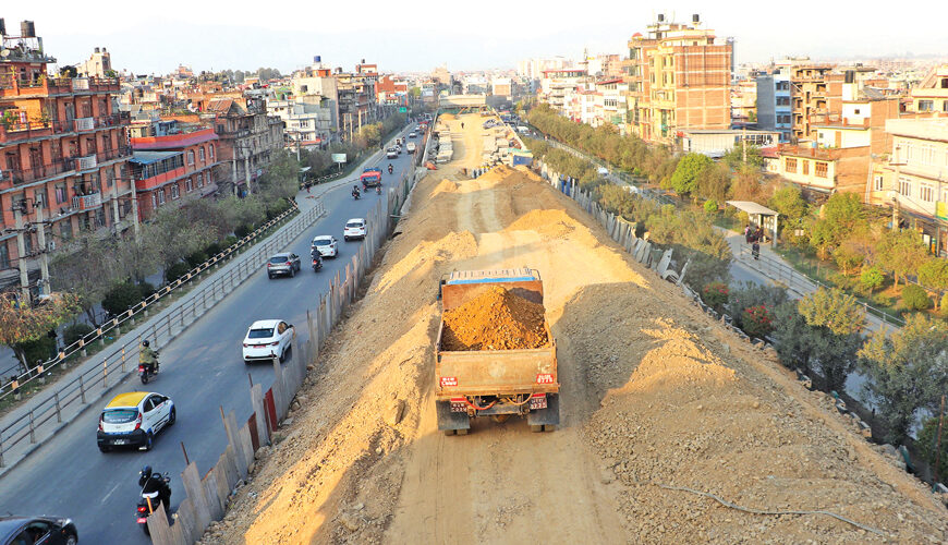 ग्वार्को ओभरपासको निर्णये एउटा, निर्माण अर्को