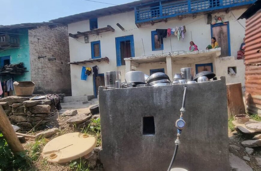 खानोपनी अभाव हुने गाउँमा एक घर एक धारा निर्माण
