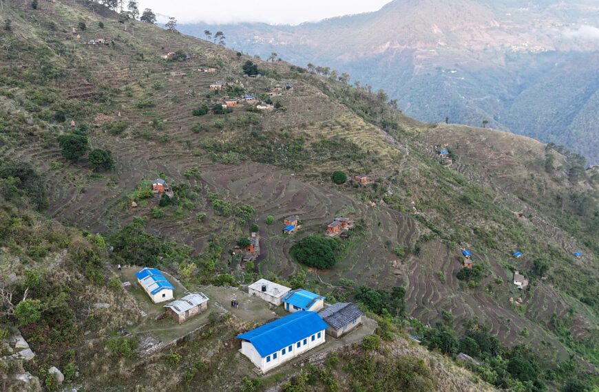 चुडी गाउँको लघु जलविद्युत योजना मर्मत नगरिदा अध्यारोमा स्थानीय