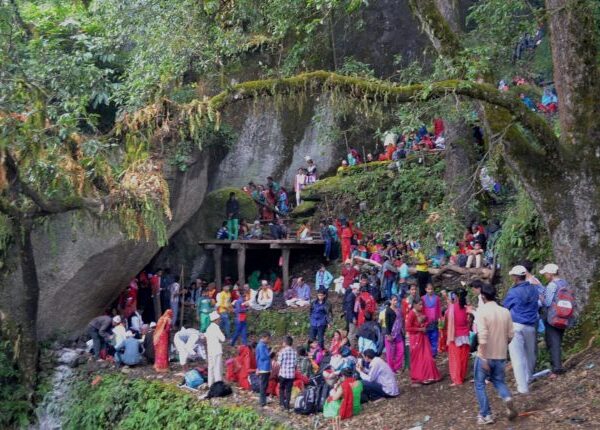 गन्यापको प्रसिद्ध शिखर जाँत आज राती, सर्पको भेसमा गणेश भगवान भएको किंवदन्ती