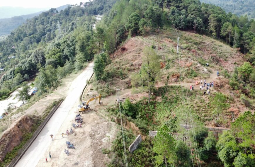 डडेल्धुरा बसपार्क निर्माण कार्य सुस्त