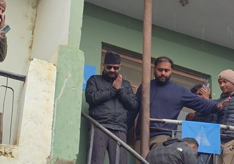 प्रधानमन्त्रीको शपथ चैत १३ गते