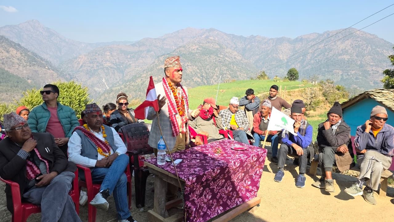 दुर्गमका मतदाता समक्ष नैनसिहं महर