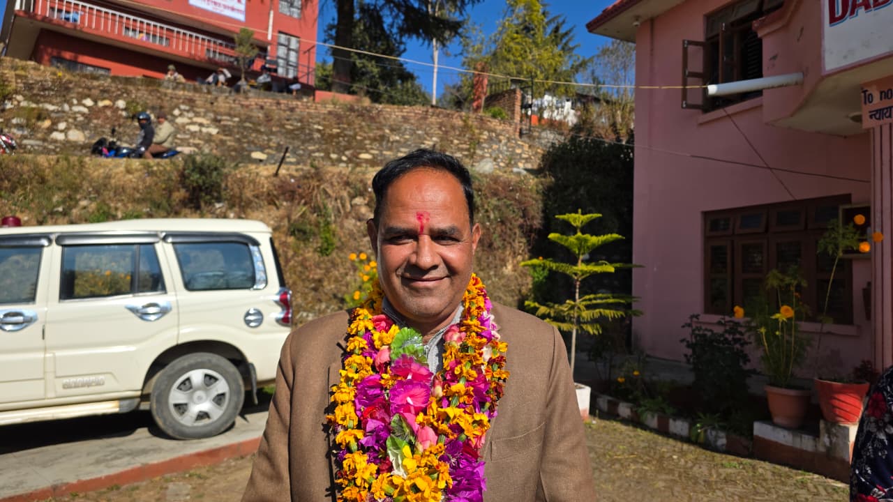 डडेल्धुरामा रास्वपाका डा. जोशी विजयी, ३४ वर्ष पछि संसदमा नयाँ अनुहार