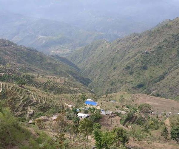 बैतडीका स्थानीयले डडेल्धुरा कर बुझाउनु पर्ने बाध्यता