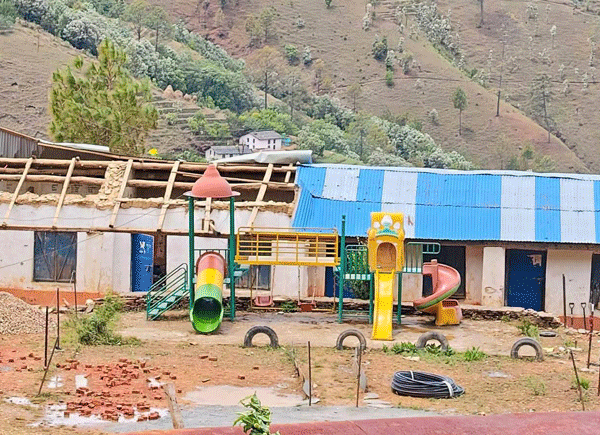 पत्थर छाडेर जस्तापाताले छनो छाउदा क्षति