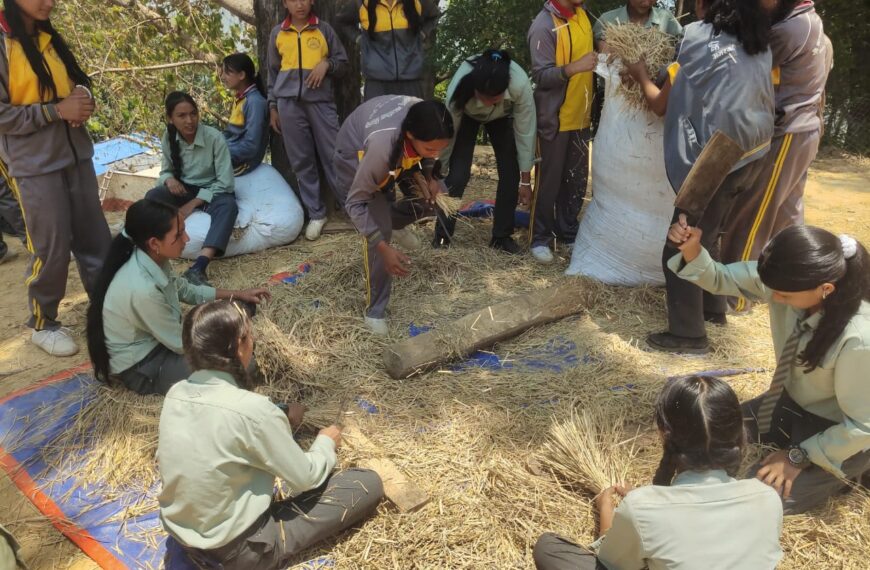 डडेल्धुराका विद्यालयमा सीप र आत्मनिर्भरताको नयाँ पाठ