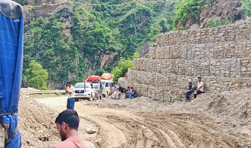 कर्णाली राजमार्गका १६ रुग्ण ठेक्का रद्द गरिदै