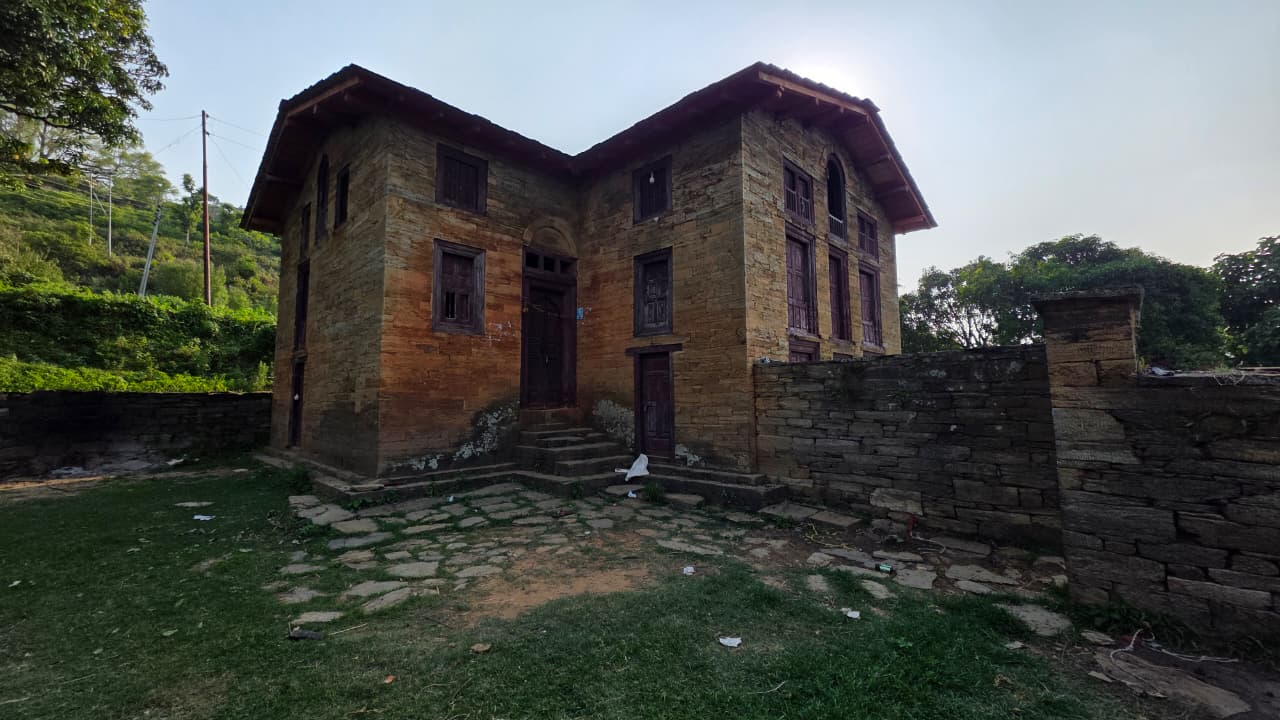 पुस्तौँको पहिचान जोगाईरहेको स्वं. एनडी प्रकाश चटौतको मौलिक ढुंगेघर