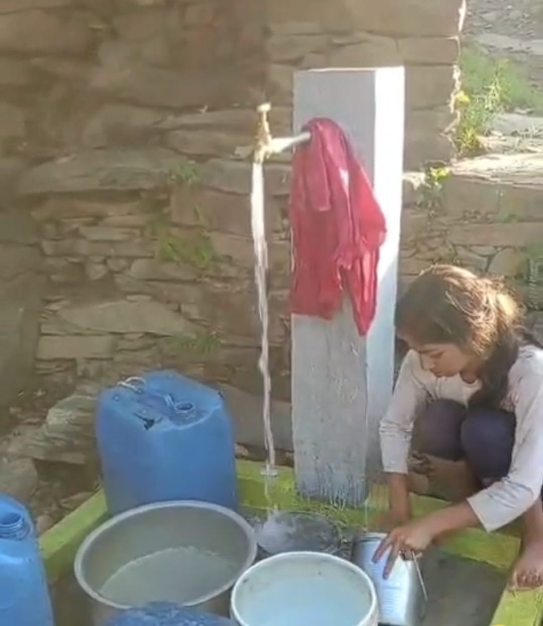 डडेल्धुराको दुर्गम राजुलमा ‘एक घर, एक धारा’ अभियान सफल, ३१ धारा निर्माणपछि&hellip;