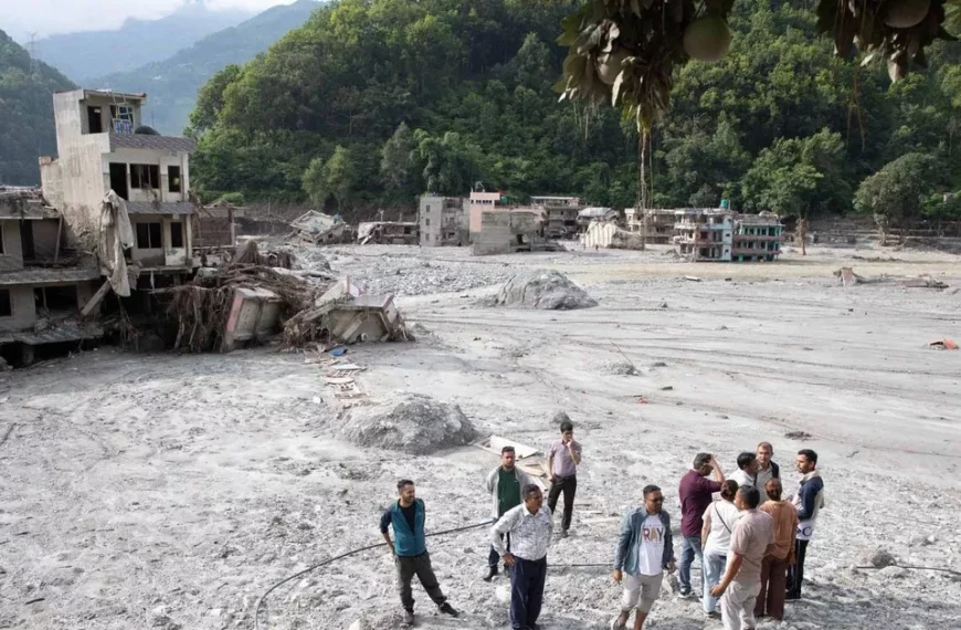 नुवाकोटमा एउटै घरबाट २४ शव निकालियो, पोस्टमार्टमका लागि काठमाडौं पठाइयो